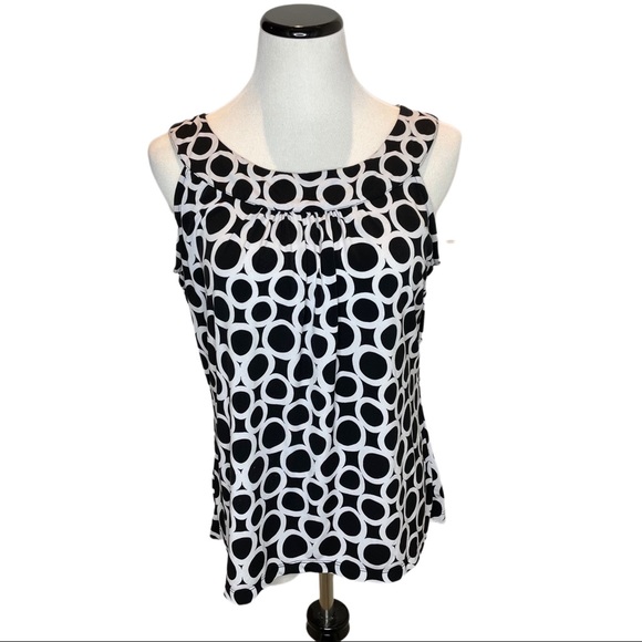 Calvin Klein Tops - Calvin Klein Black White Geo Print Pleated Tank